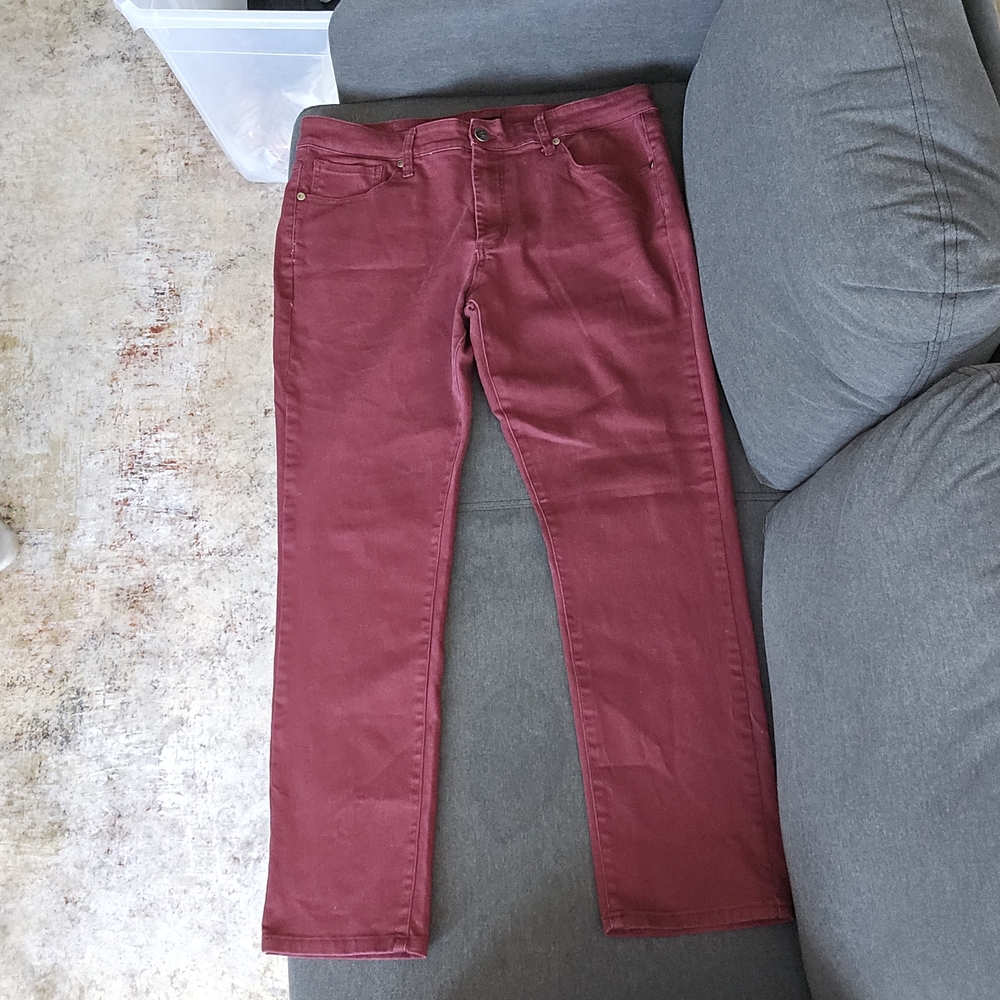 Men's Burgundy Jeans